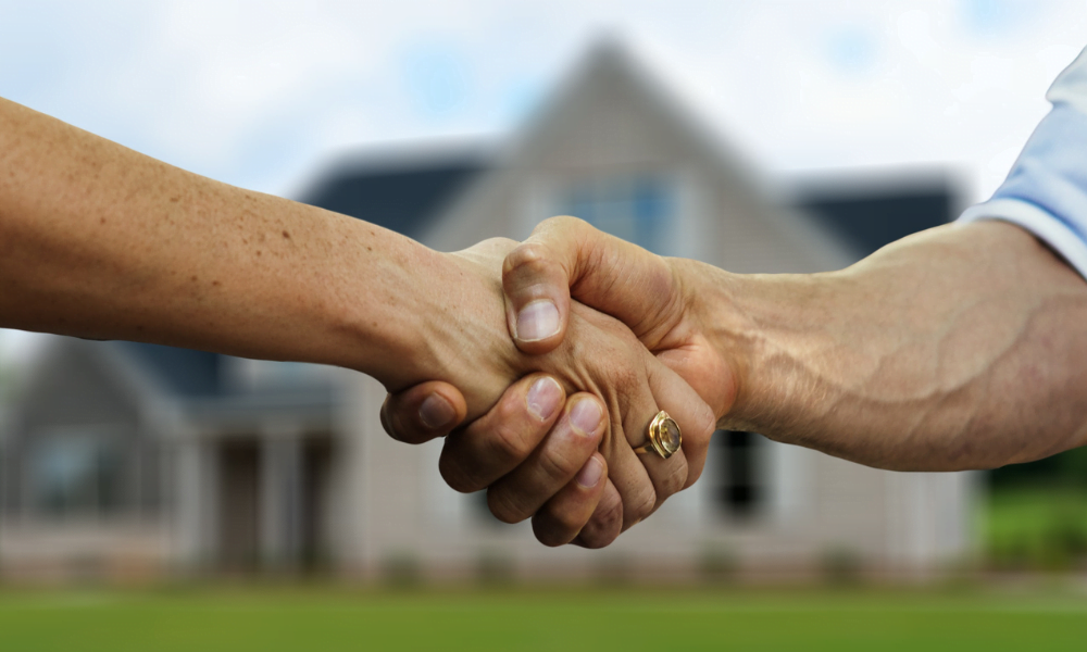 Do both owners have to sign to sell a house